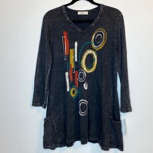 Jess & Jane Java Distressed Tunic Top Long Sleeve with Pockets